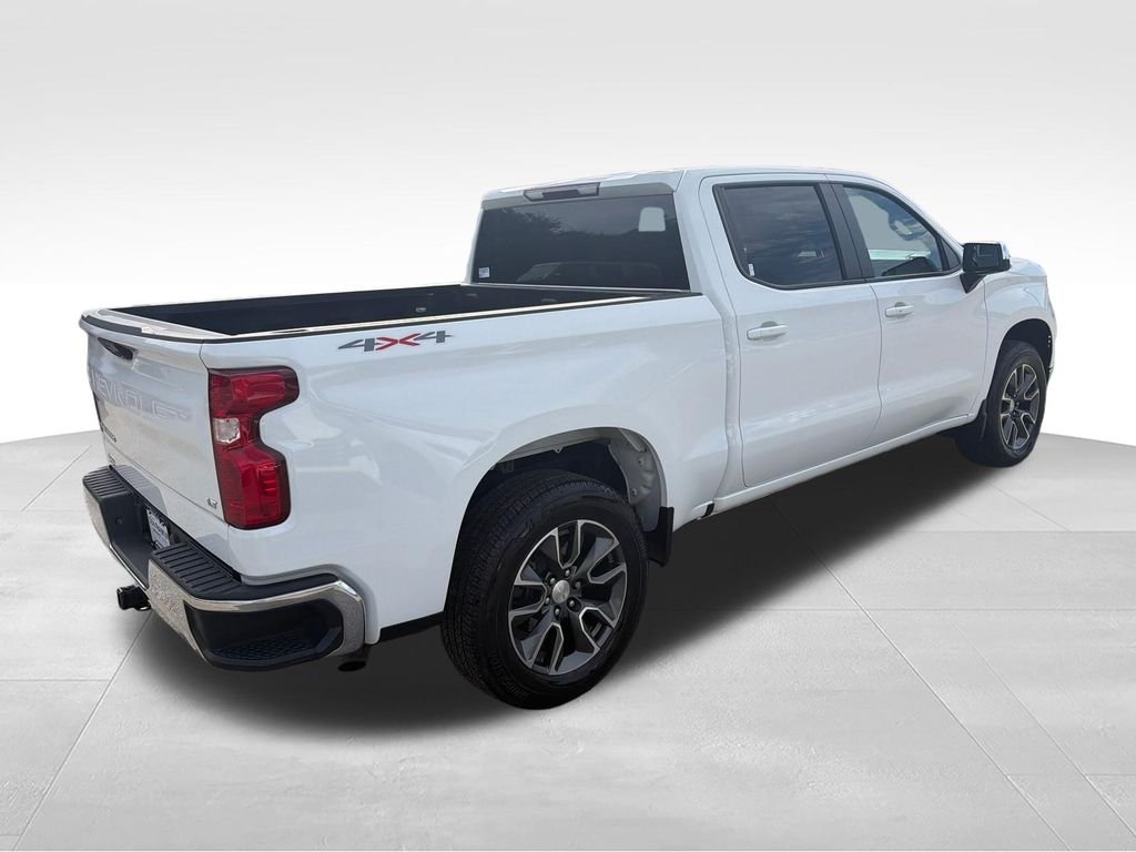 Used 2023 White Chevrolet LT image 5