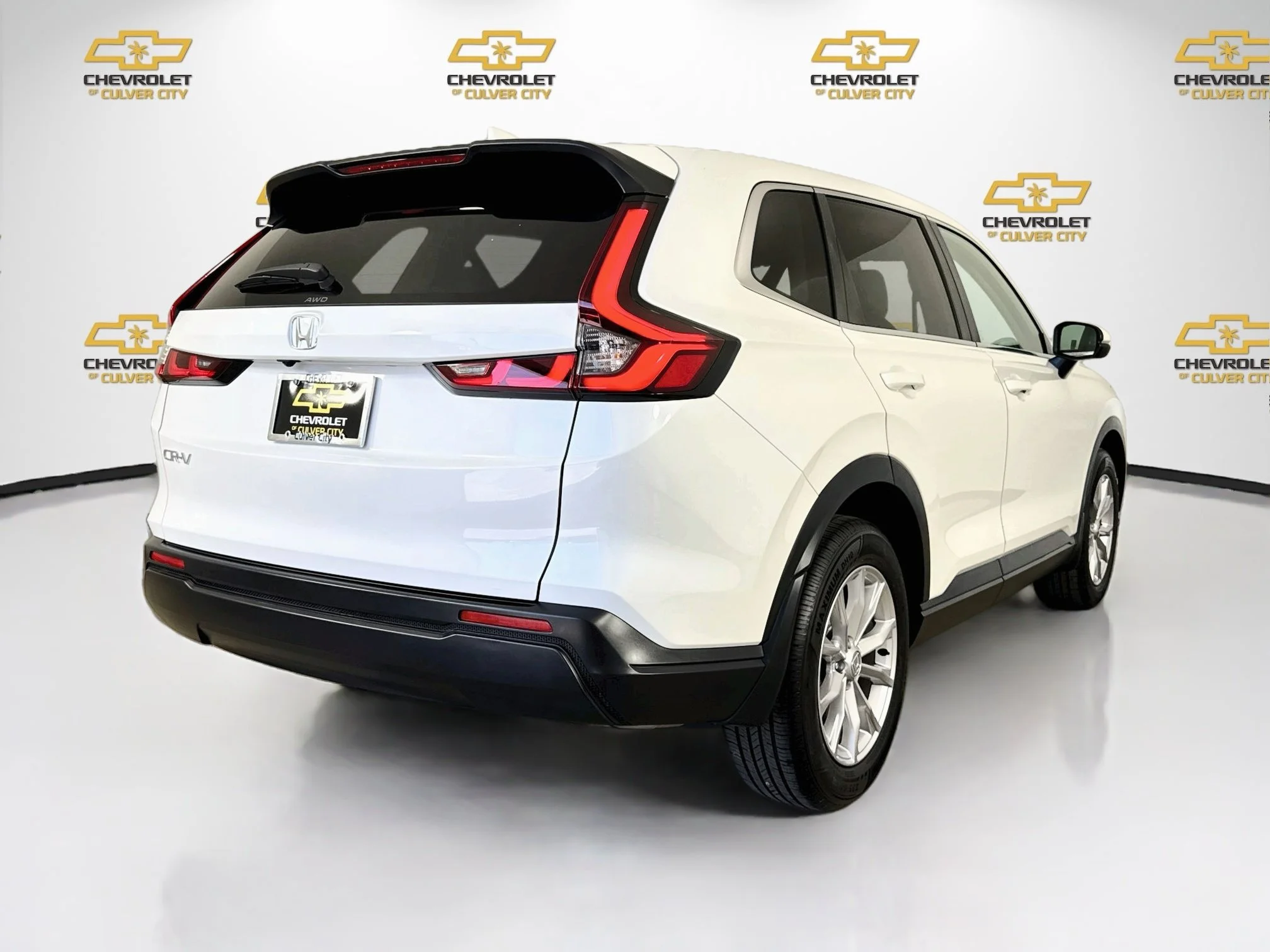 Used 2023 White Honda EX image 8