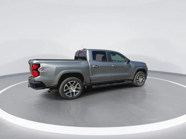 Used 2023 Gray Chevrolet Z71 image 12