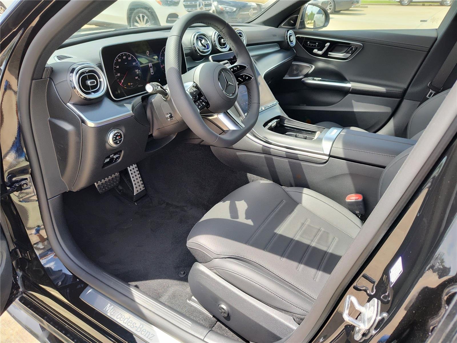 2025 Mercedes-Benz C-Class Sedan C 300 - Photo 2