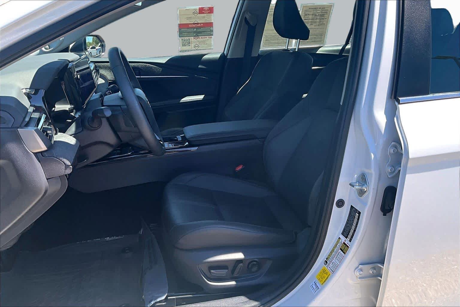 Certified Used 2025 Wind Chill Pearl Toyota XLE image 7