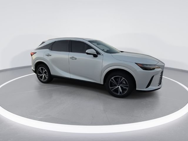 New 2026 Eminent White Pearl Lexus PREMIUM image 9