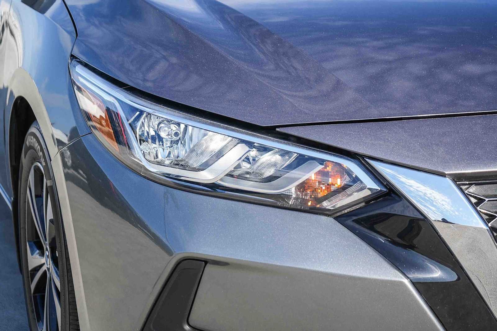 Used 2022 Gun Metallic Nissan SV image 4