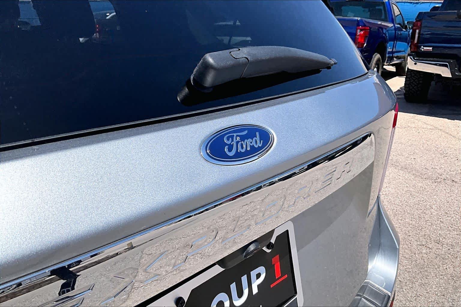Used 2023 Iconic Silver Ford XLT image 29