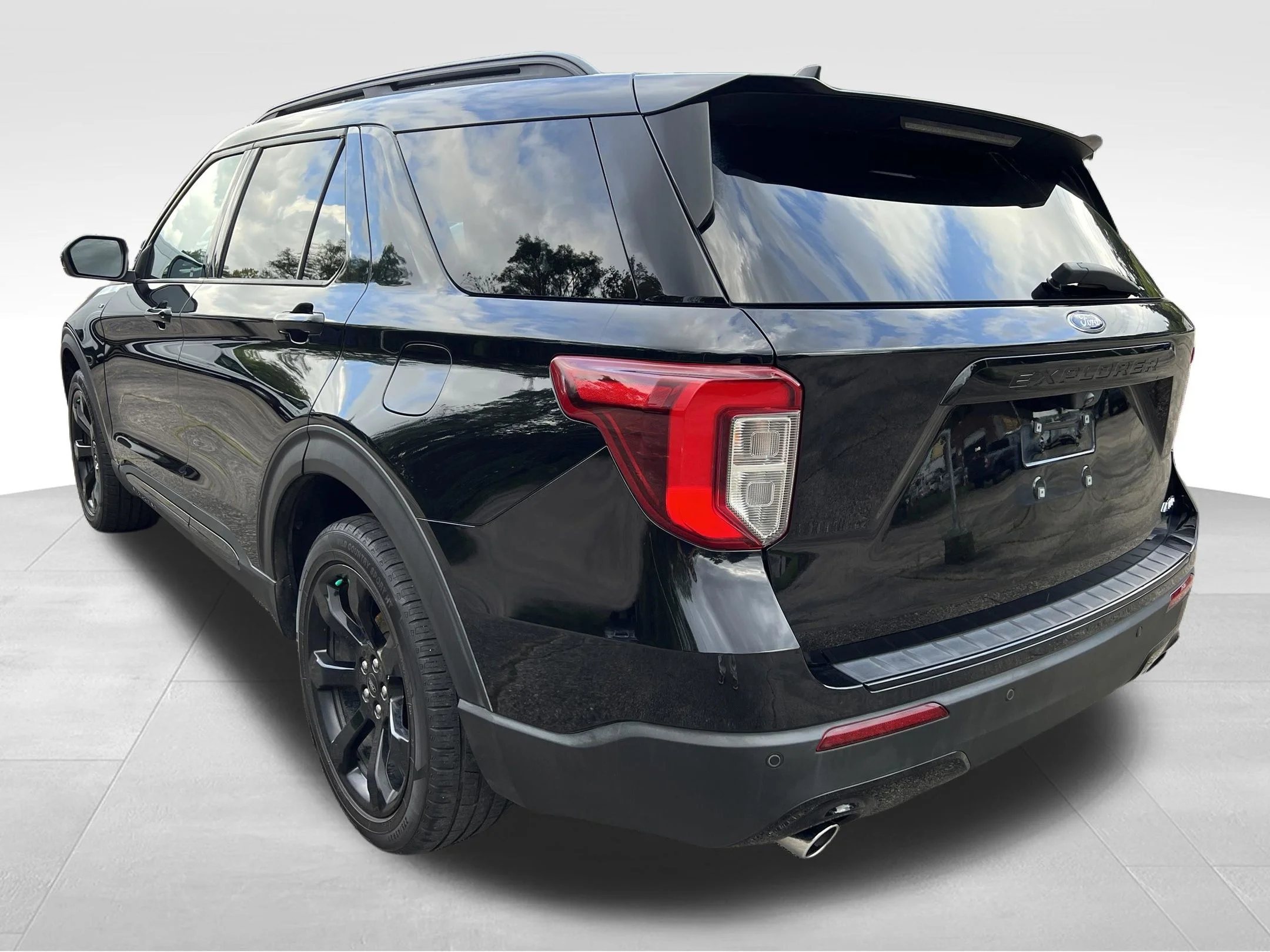 Used 2023 Black Ford ST-Line image 9