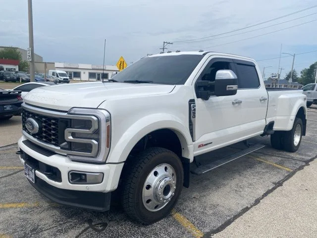2025 Ford F-450 Platinum 4x4 Crew Cab 8' Box DRW's photo