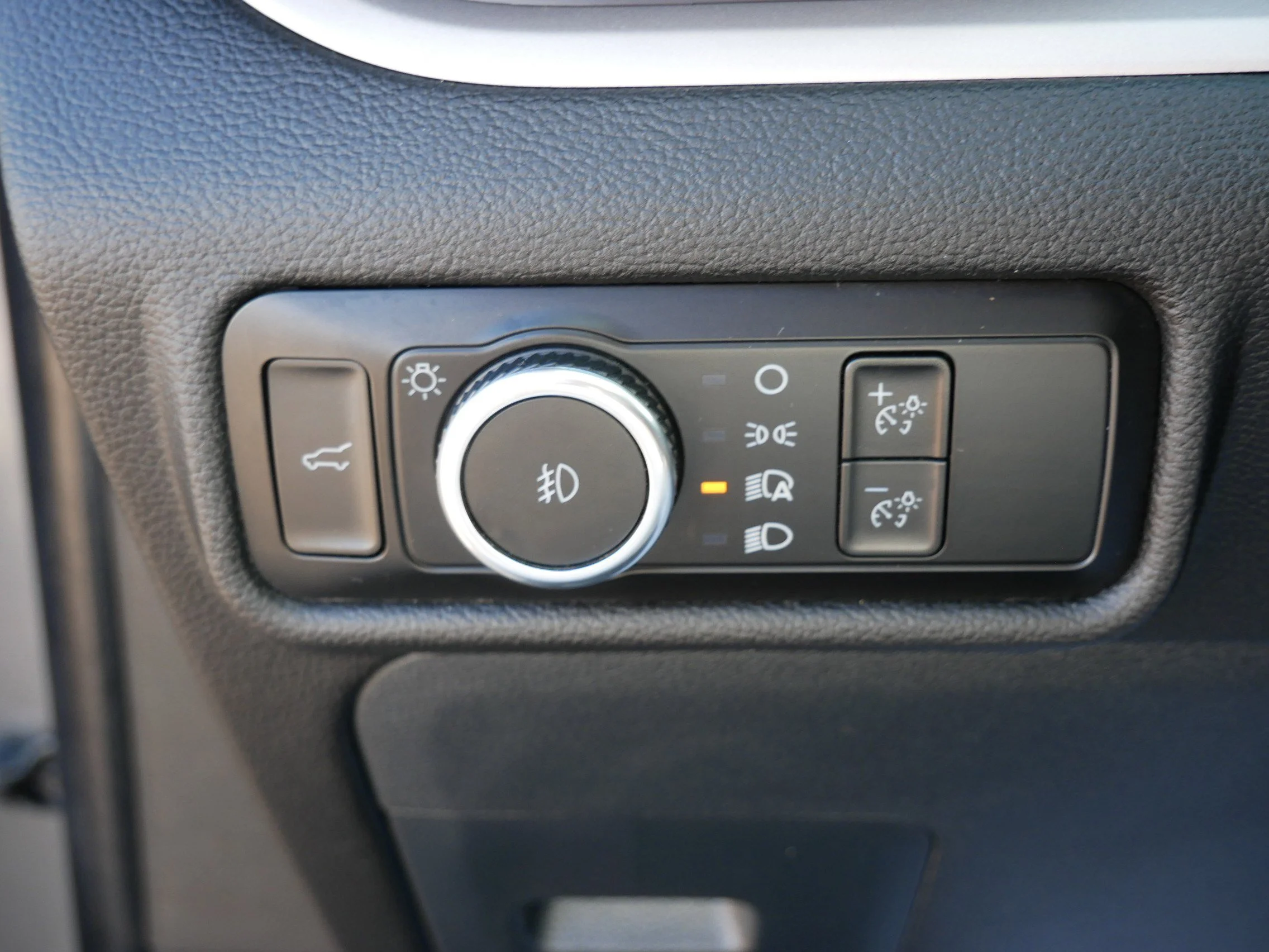 Used 2023 Carbonized Gray Metallic Ford XLT image 26