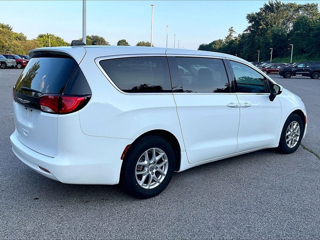Used 2023 White Chrysler LX image 6