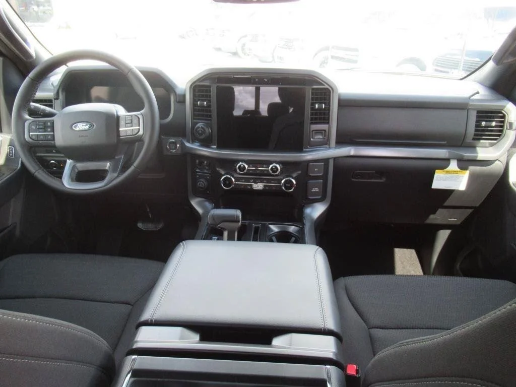 New 2025 Agate Black Metallic Ford XLT image 11