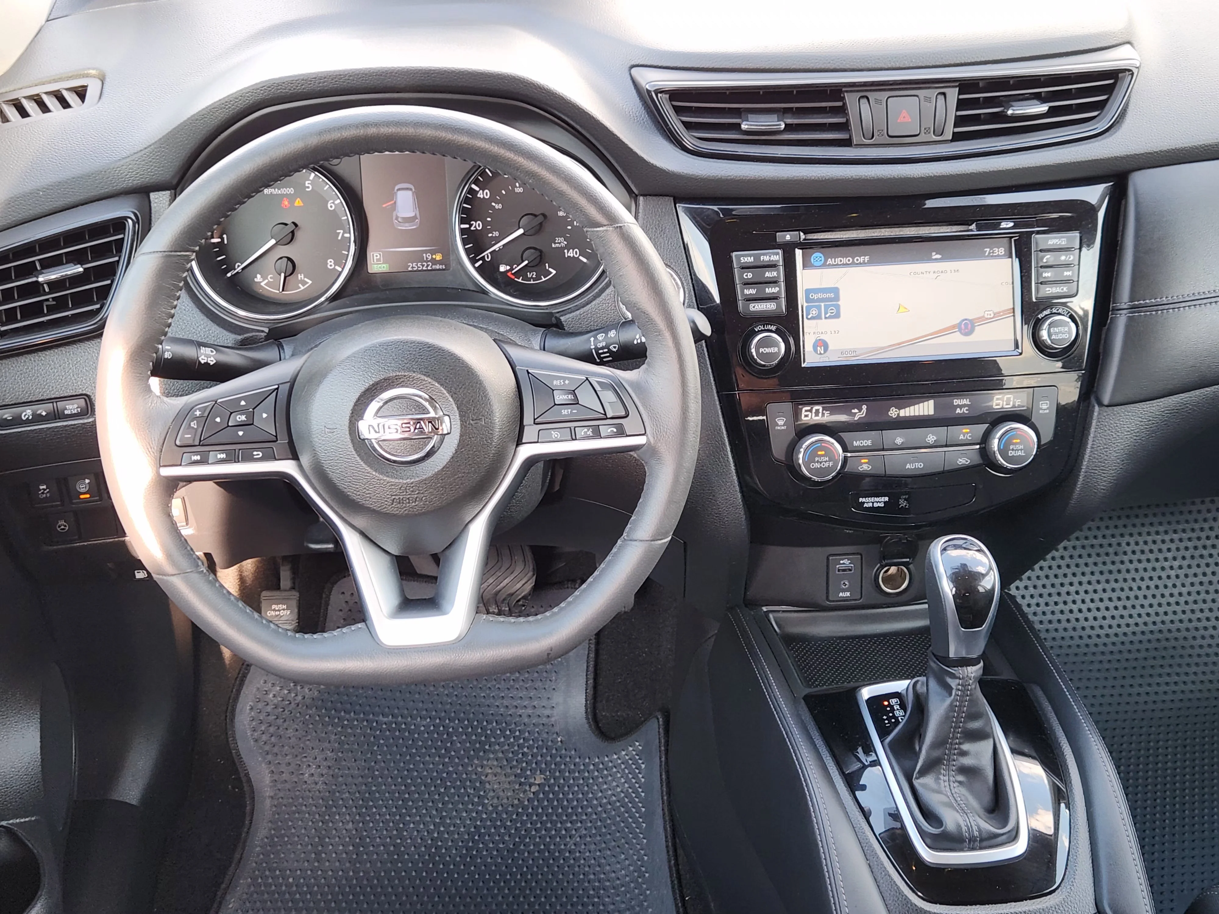 Used 2017 Magnetic Black Nissan SL image 28