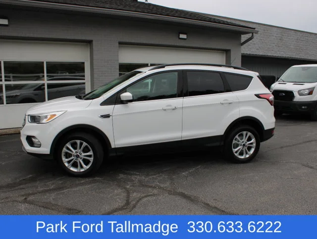 Used 2018 Ford Escape SE with VIN 1FMCU9GD6JUB75180 for sale in Tallmadge, OH