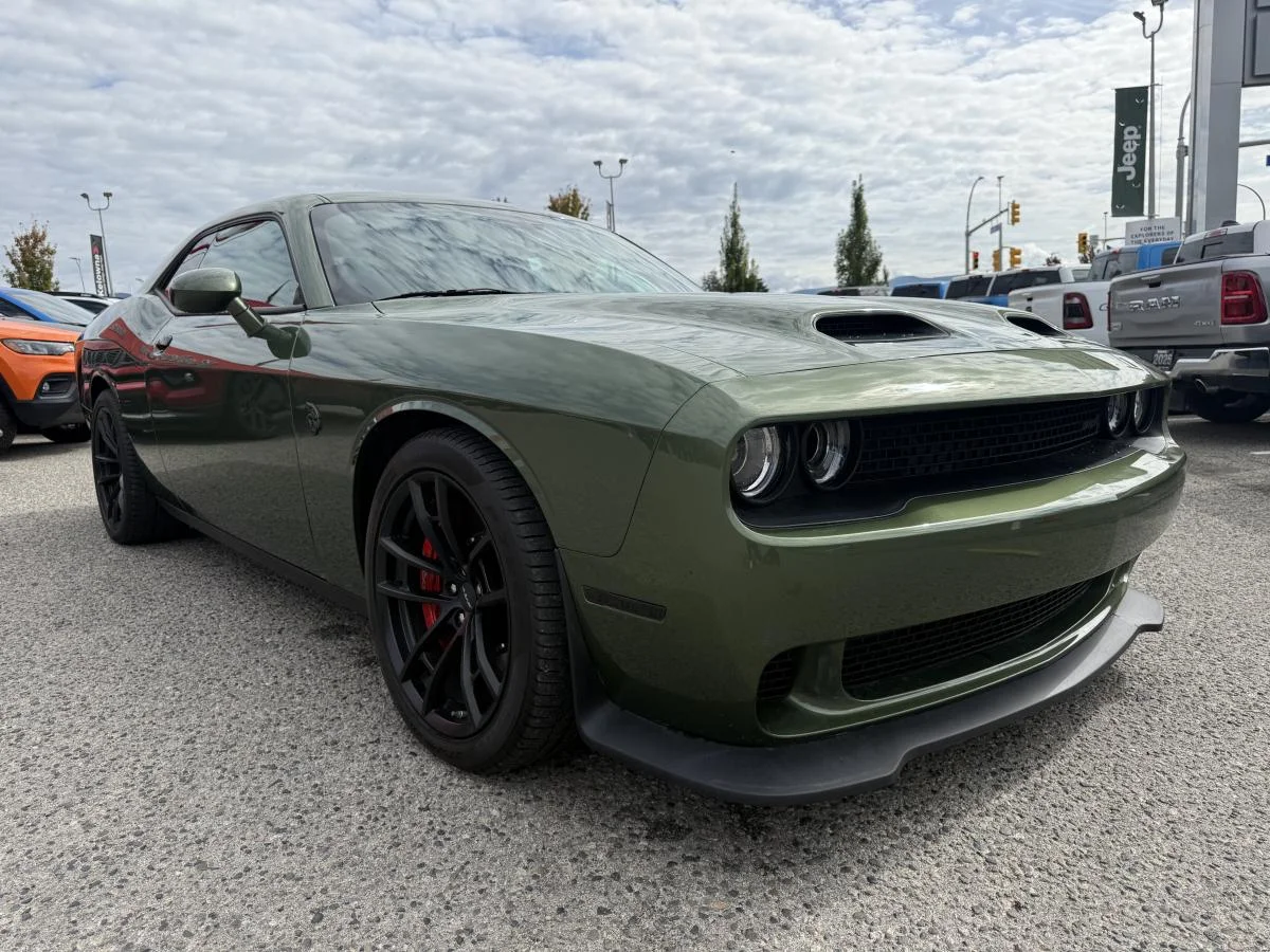Used 2023 Green Dodge Srt Hellcat image 10
