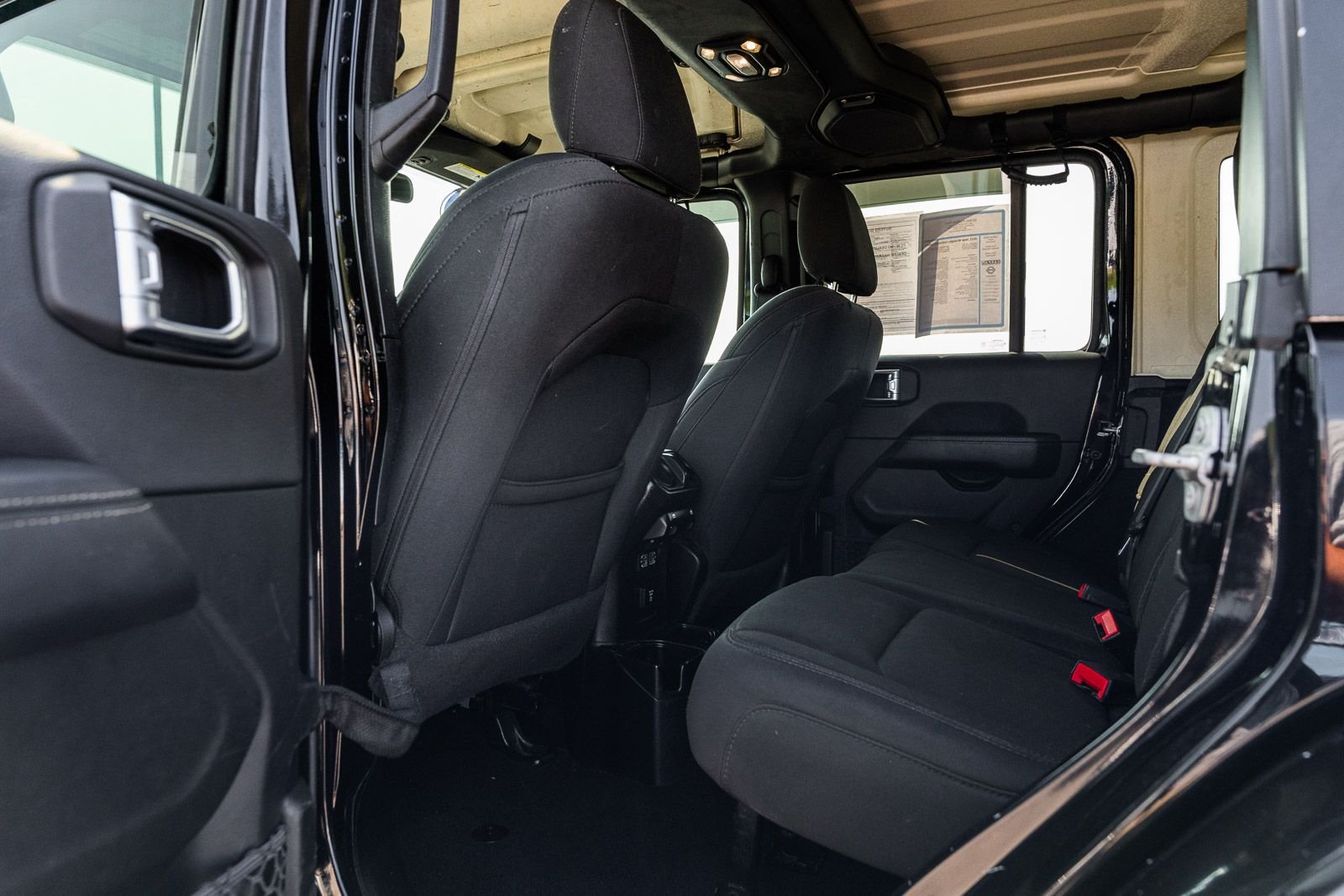 Certified Used 2021 Black Jeep Unlimited Sahara image 18