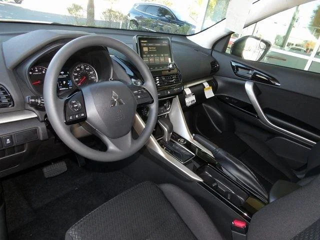 2026 Mitsubishi Eclipse Cross LE - Photo 12