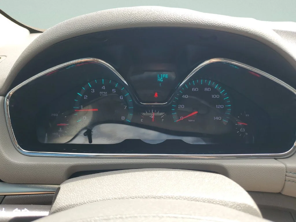 Used 2013 White Chevrolet LS image 22