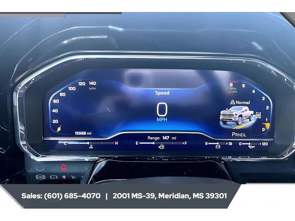 Used 2025 STERLING GRAY METALLIC Chevrolet LT image 14