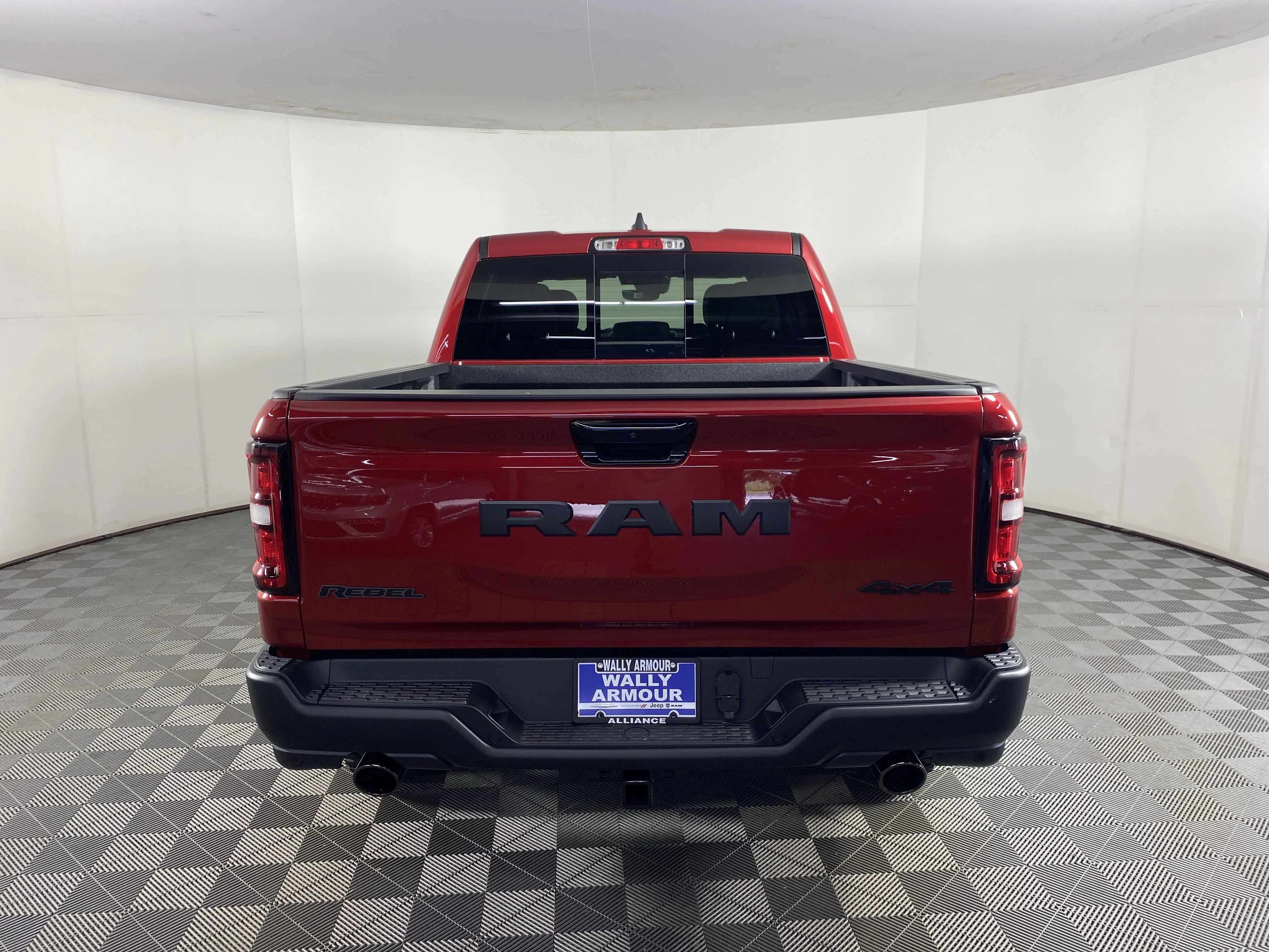 New 2026 Molten Red Pearl-Coat Exterior Paint RAM Rebel image 9
