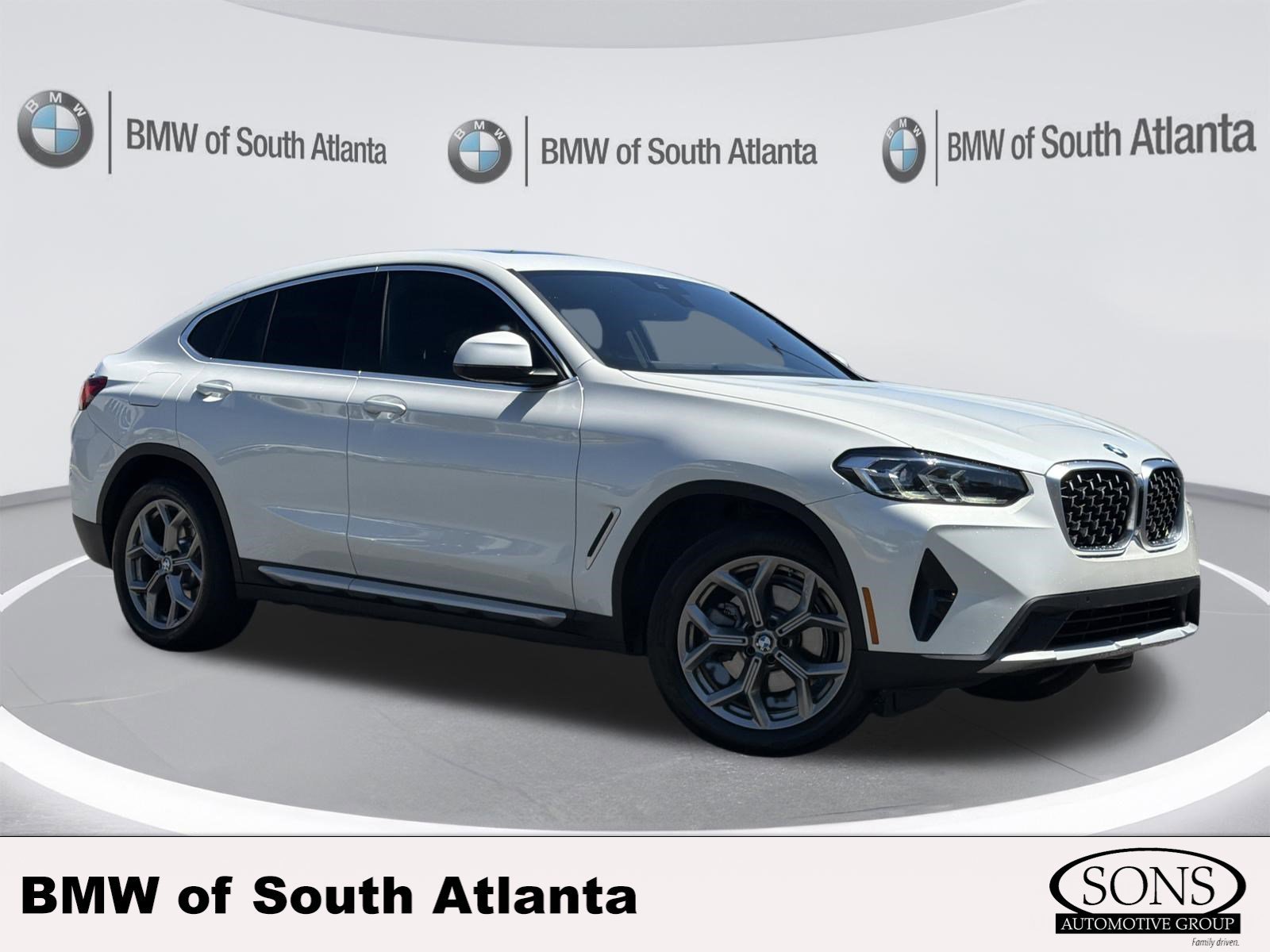 2025 BMW X4 xDrive30i's photo