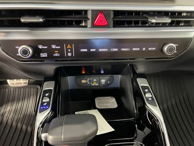New 2026 White Kia X-Line SX Prestige image 22