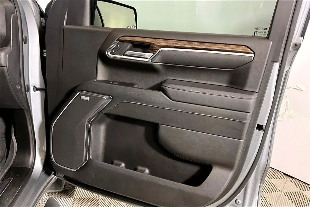 Certified Used 2023 Sterling GMC Elevation image 19