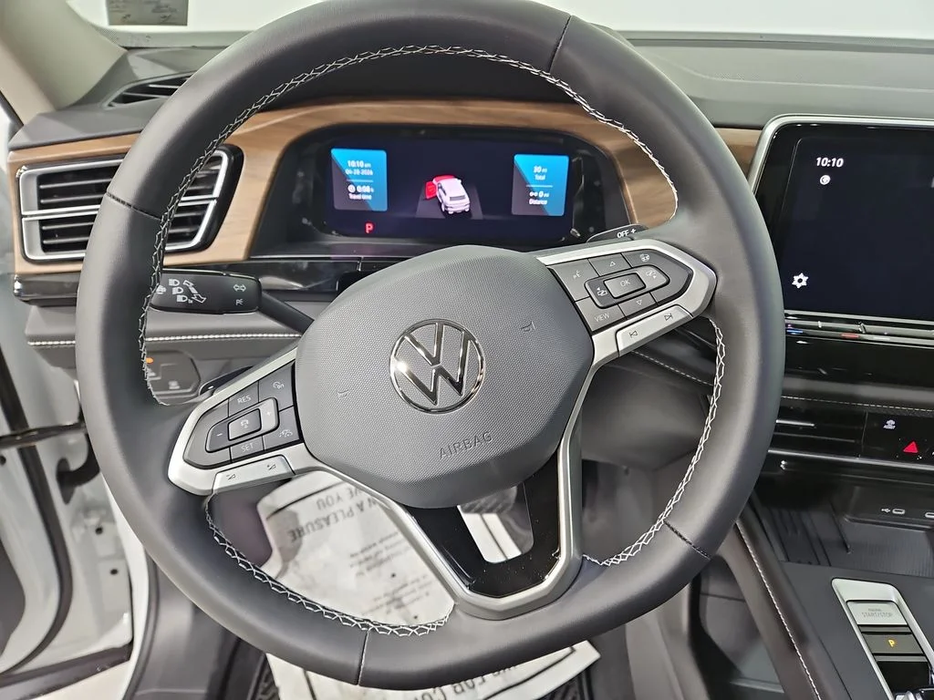 New 2026 White/off-white Volkswagen 2.0T SE image 14