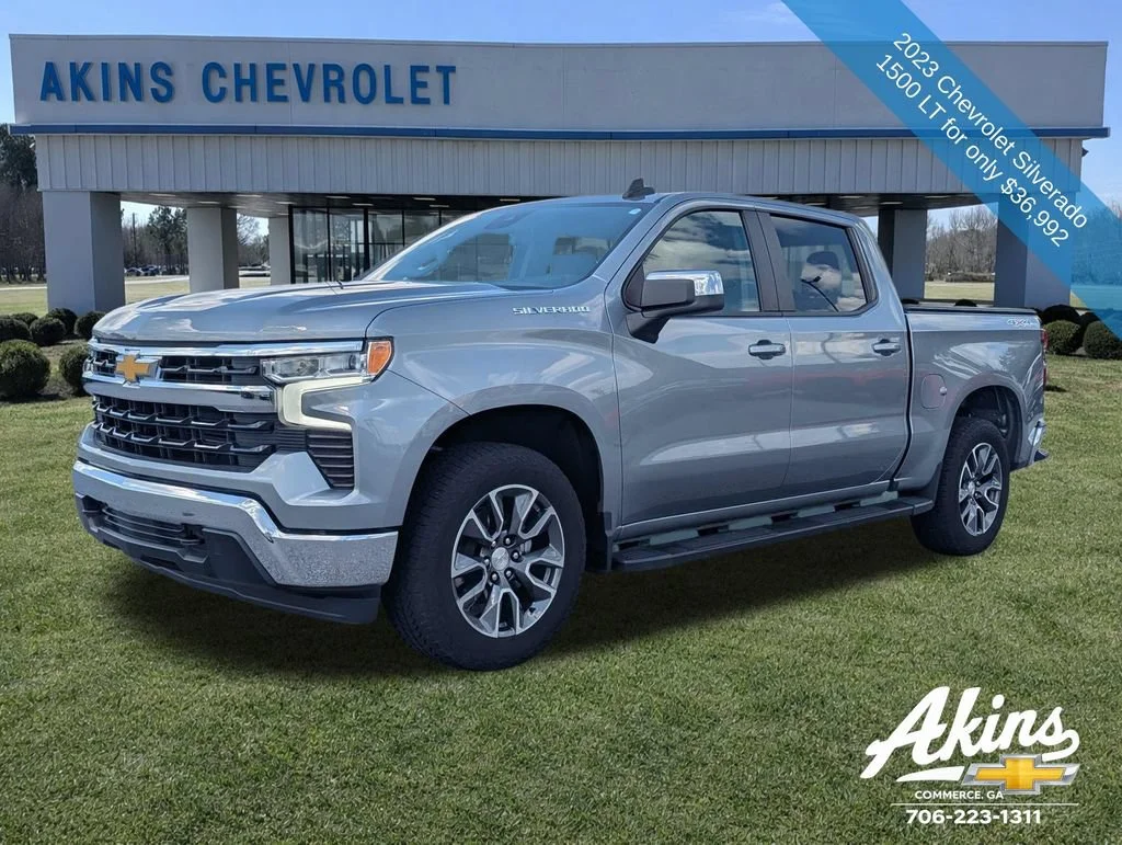 Used 2023 STERLING GRAY METALLIC Chevrolet LT image 7