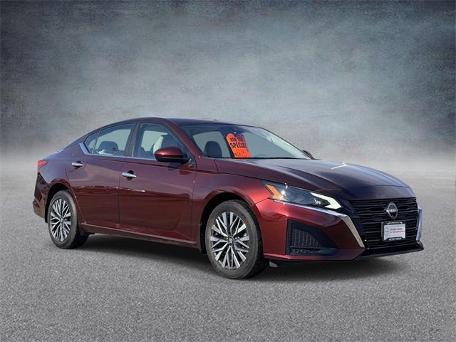 2023 Nissan Altima SV