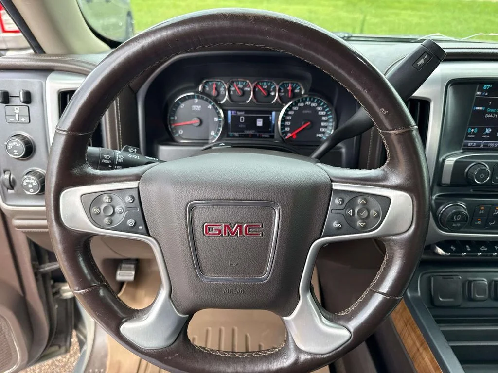 Used 2017 Gray GMC SLT image 38
