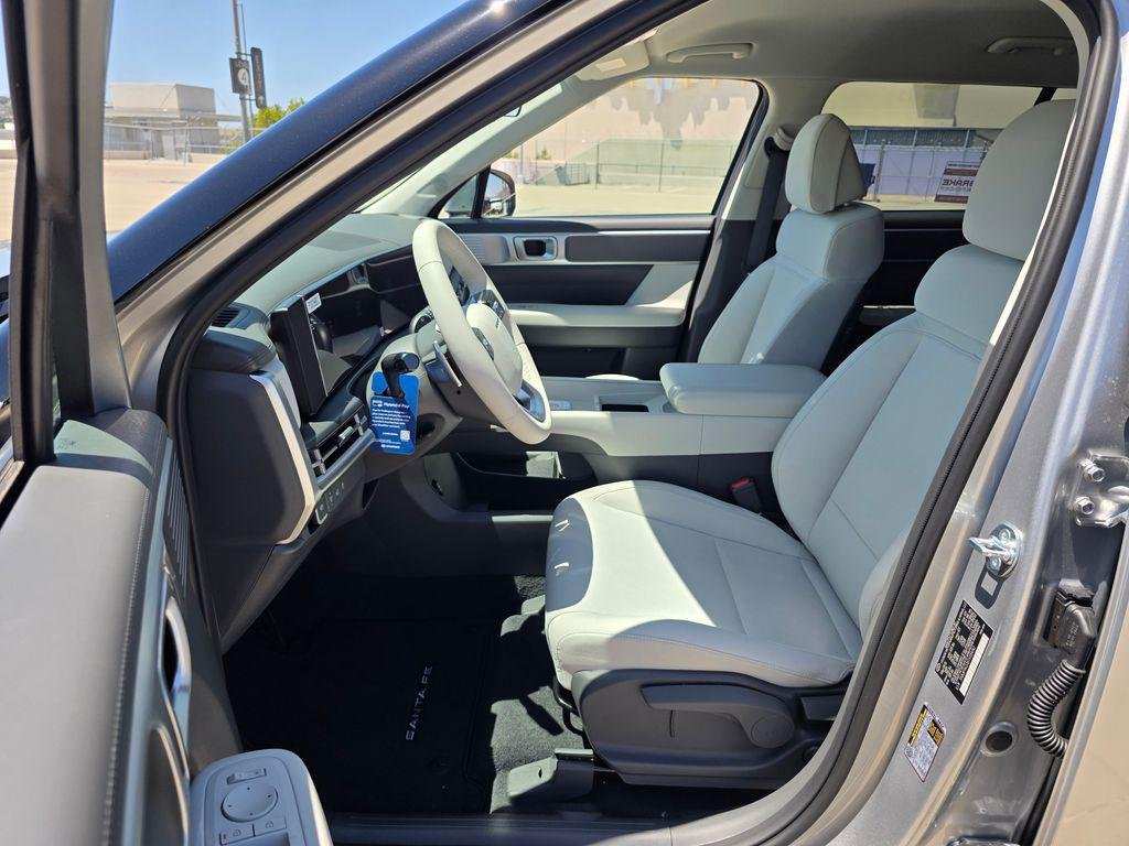 New 2026 Silver Hyundai SE image 12