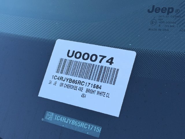 Used 2024 White Jeep 4xe image 13