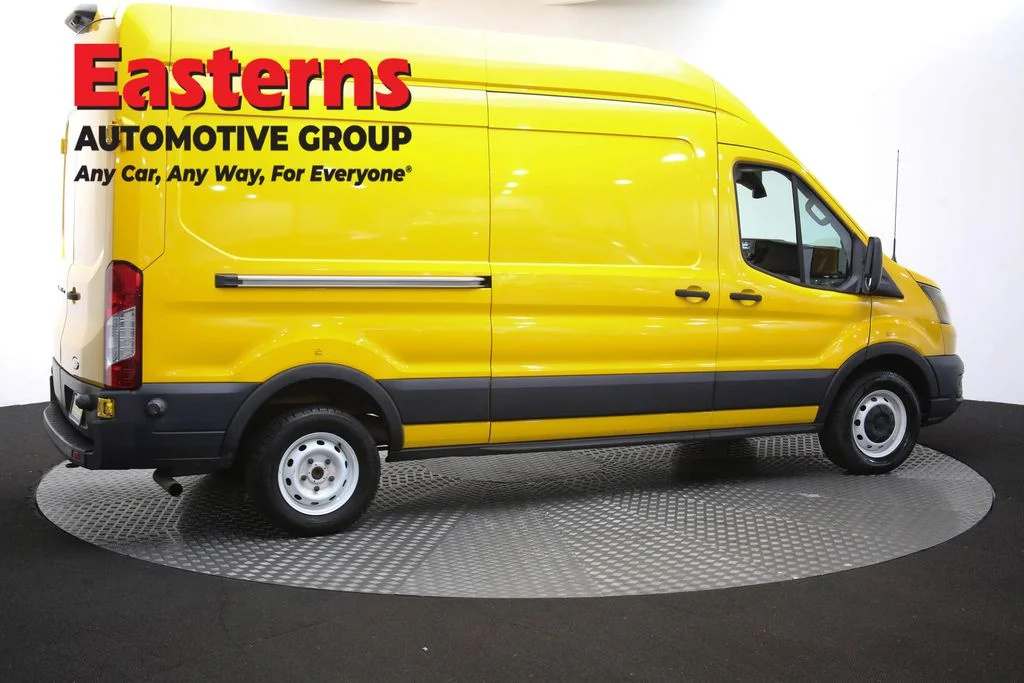 Used 2020 Yellow Ford Base image 41