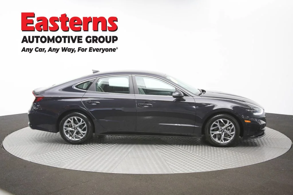 Used 2023 Blue Hyundai SEL image 45