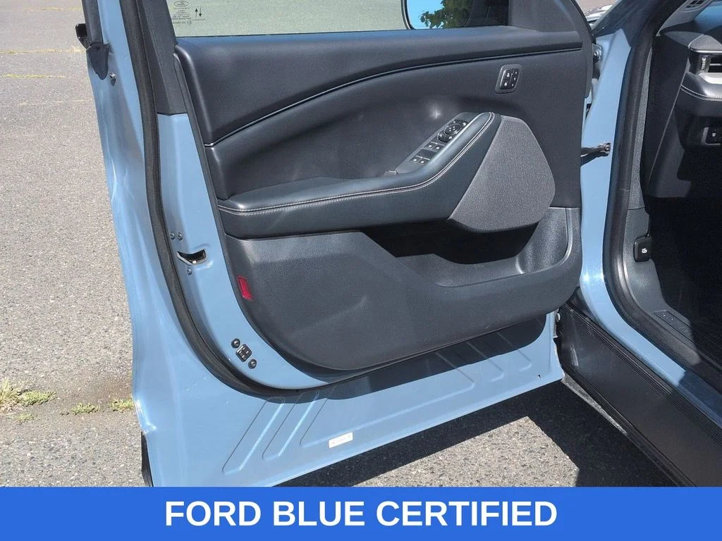 Used 2023 Vapor Blue Ford California Route 1 image 9