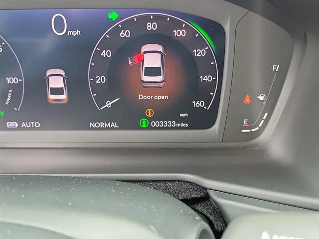 Used 2025 WHITE Honda EX-L image 25
