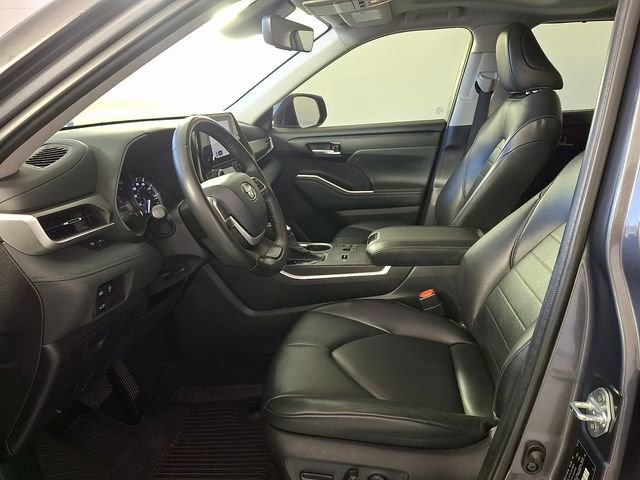Used 2023 Gray Toyota XLE image 15