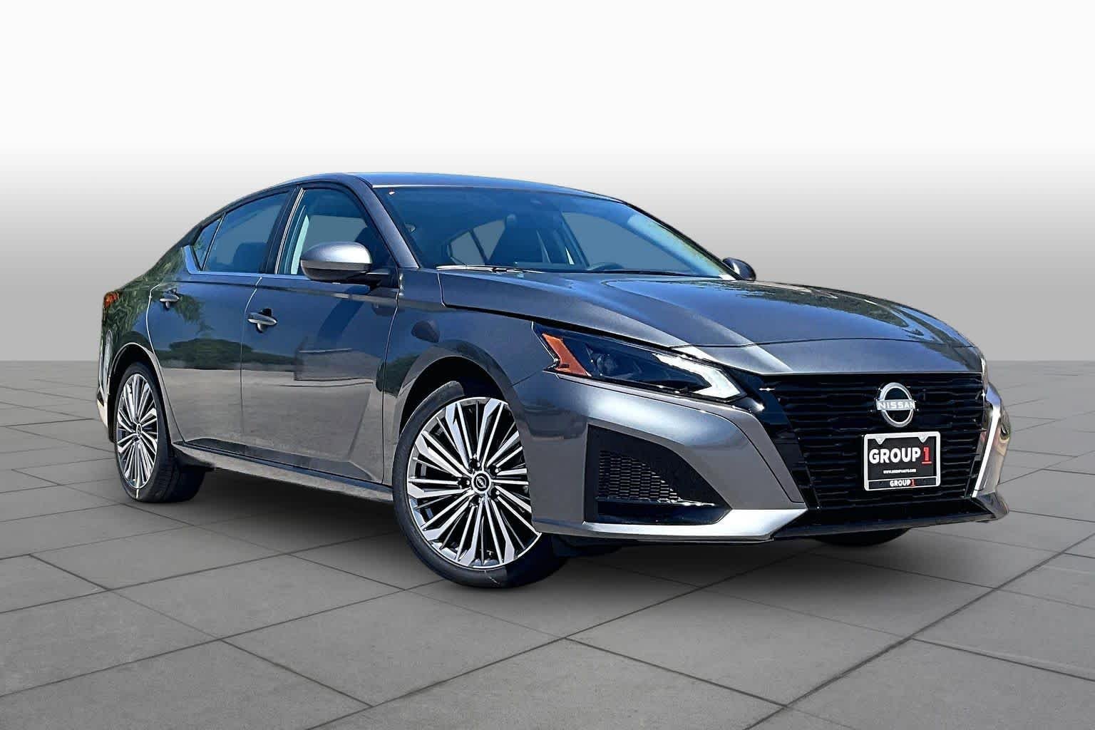 New 2026 Gun Metallic Nissan SV image 2