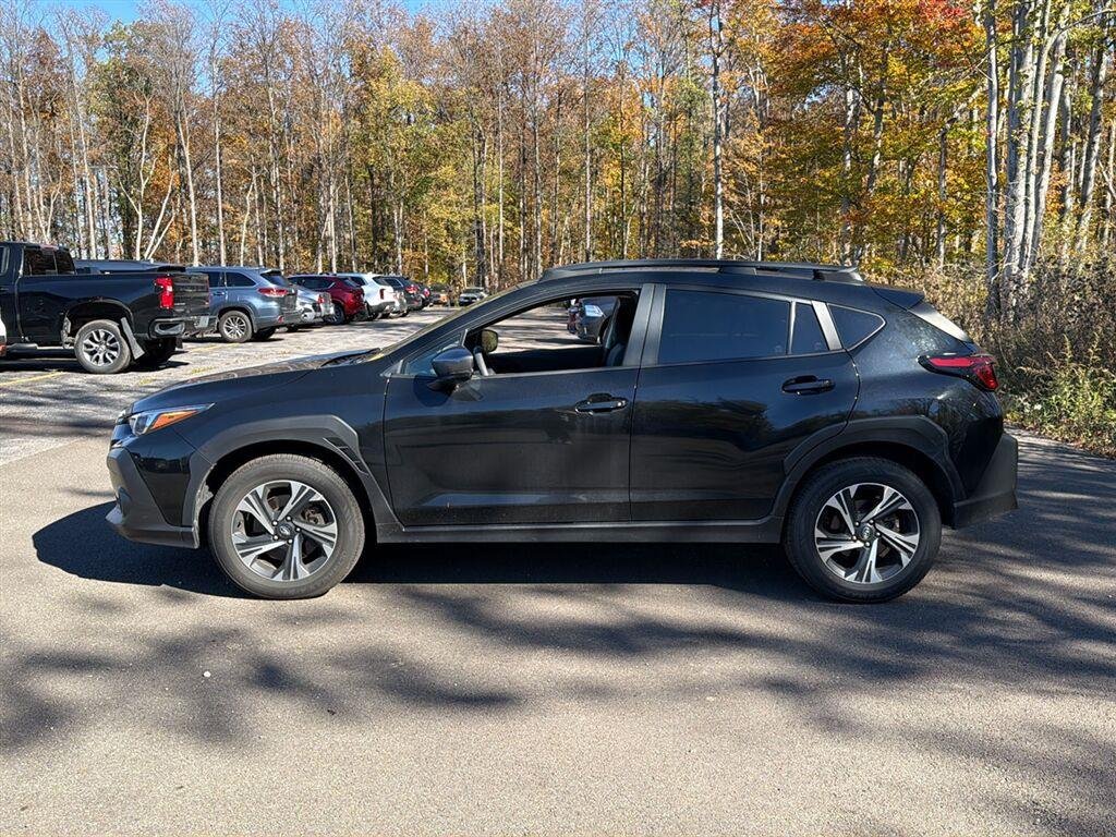 Used 2024 Crystal Black Silica Subaru Premium image 11