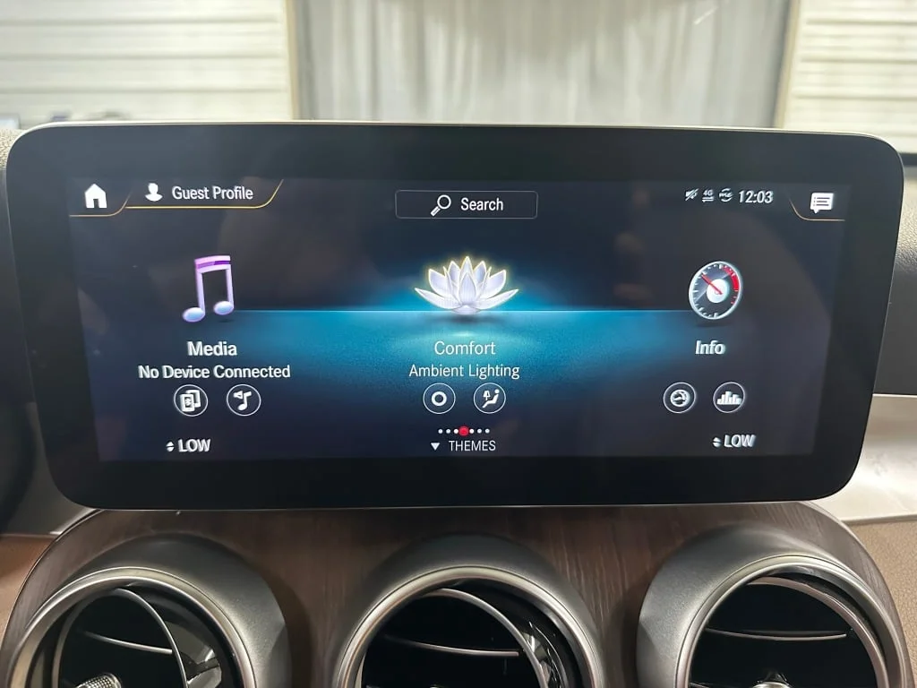 2021 Mercedes-Benz GLC GLC300 - Photo 15