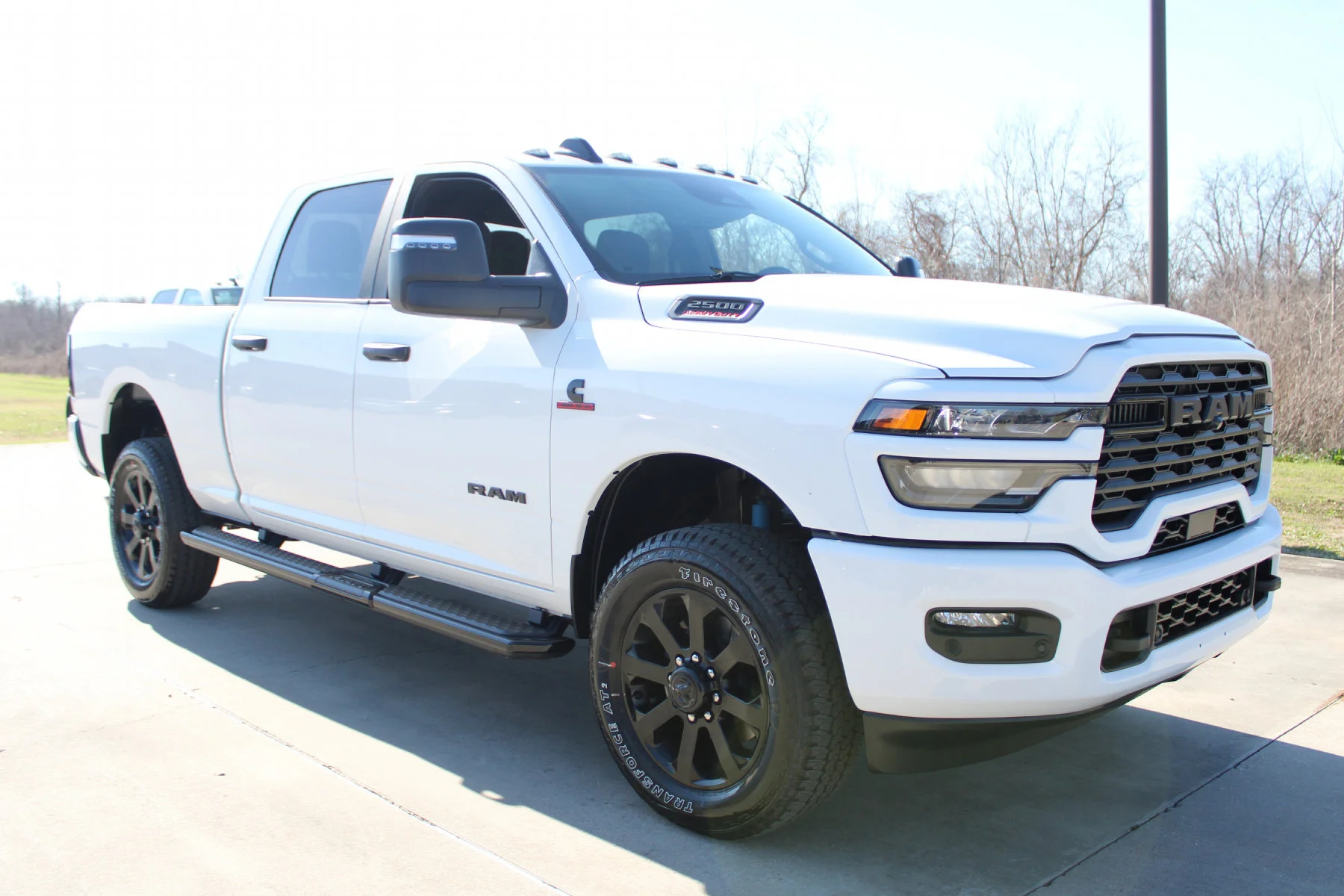 New 2026 Bright White Clear-Coat Exterior Paint RAM BIG HORN CREW CAB 4X4 image 28