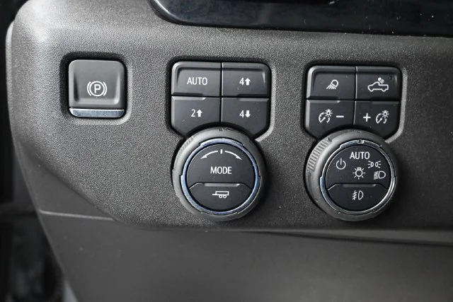 Used 2025 Sterling Gray Metallic Chevrolet High Country image 13
