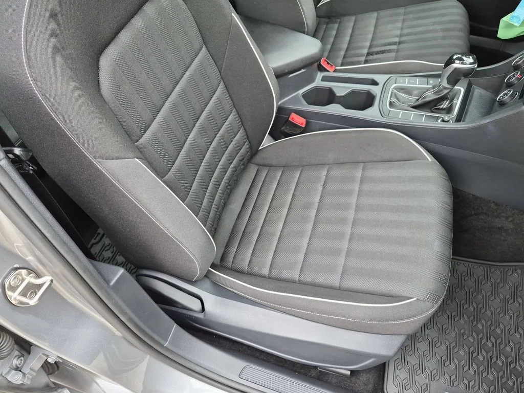 Used 2023 Silver Volkswagen 1.5T Sport image 24