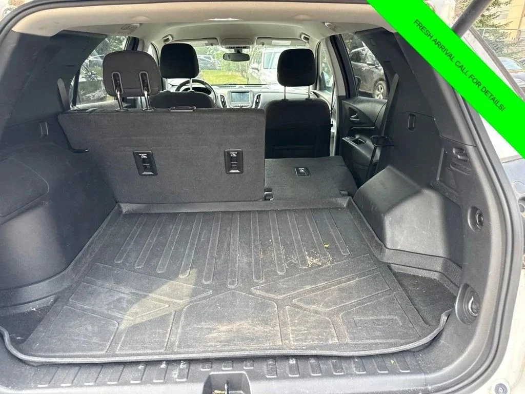 Used 2018 Summit White Chevrolet LT image 7