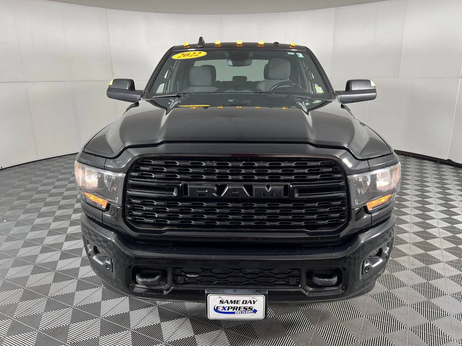 Used 2022 Diamond Black Crystal Pearlcoat Ram Big Horn image 3