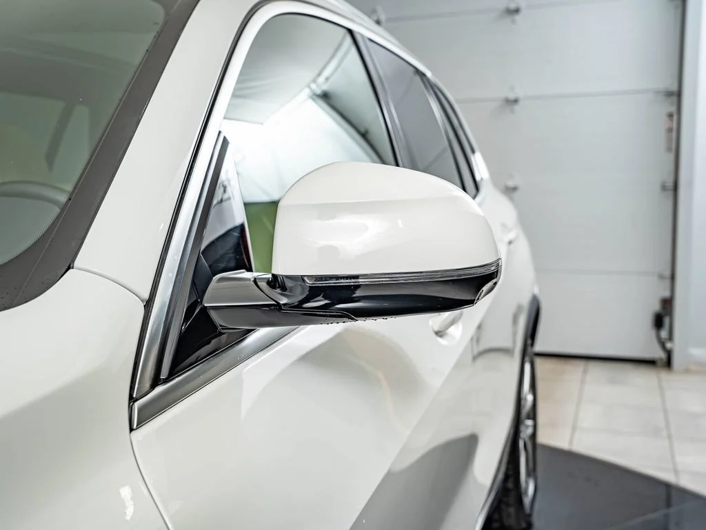 Used 2021 Alpine White BMW xDrive40i image 9