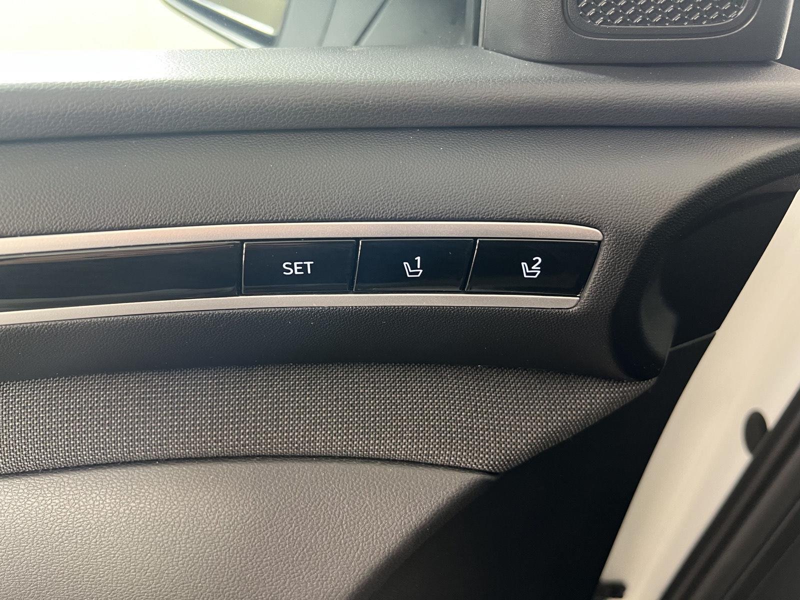 Used 2024 White Pearl Hyundai Limited image 11