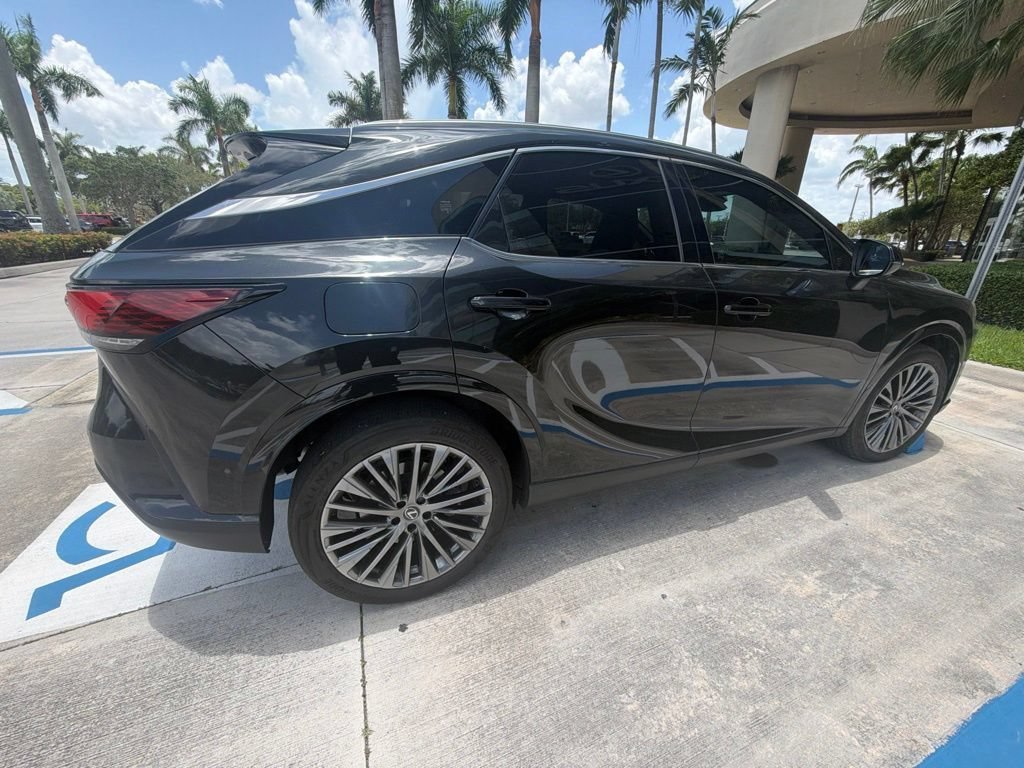 Used 2025 Caviar Lexus RX 450h+ Luxury image 7