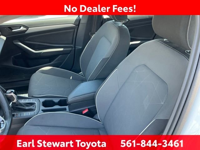 Used 2025 White Volkswagen 1.5T Sport image 16