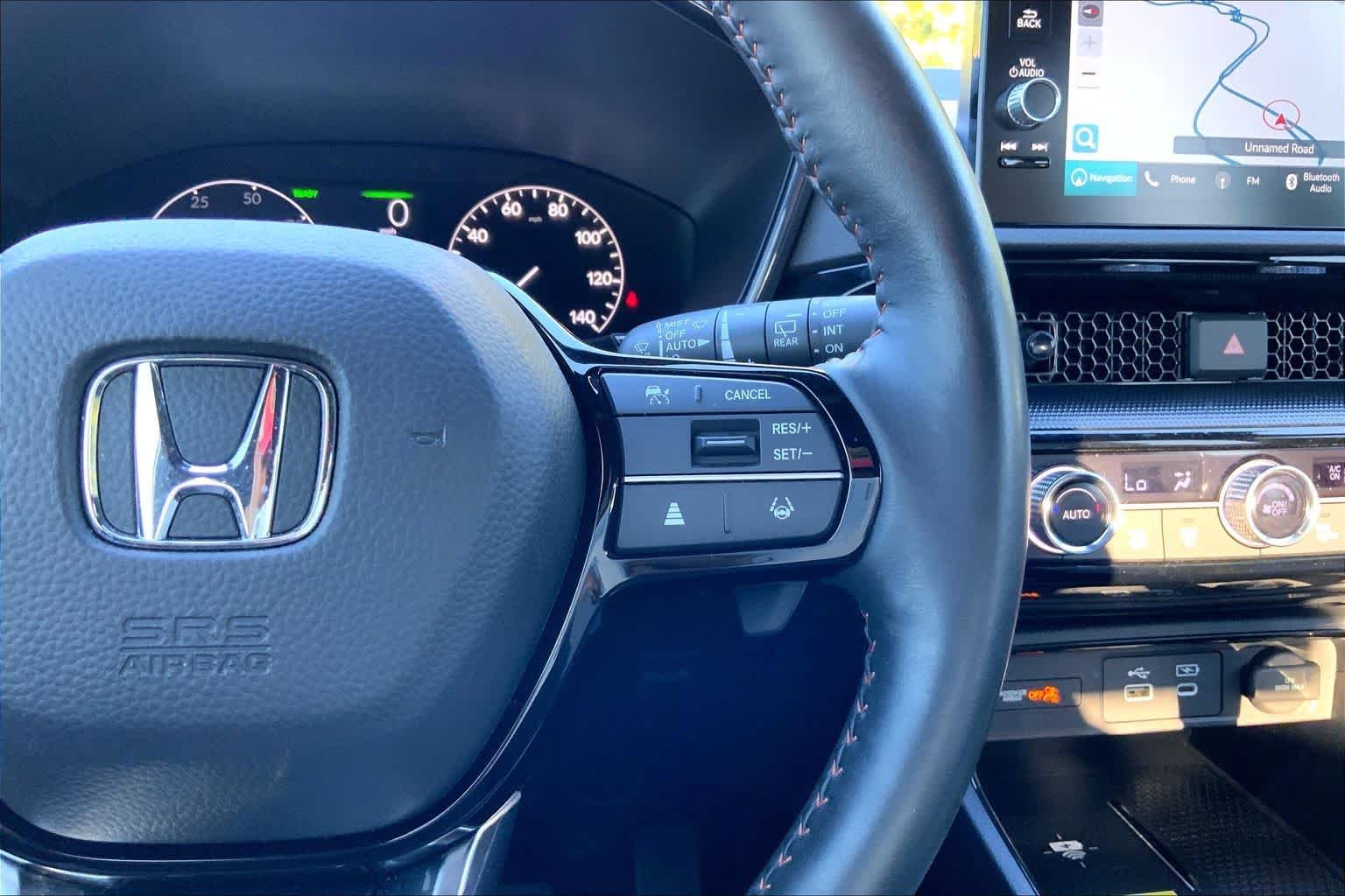 Used 2025 Platinum White Pearl Honda Sport Touring image 22