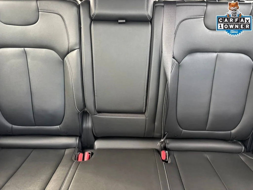 Used 2023 Black Jeep Limited image 29