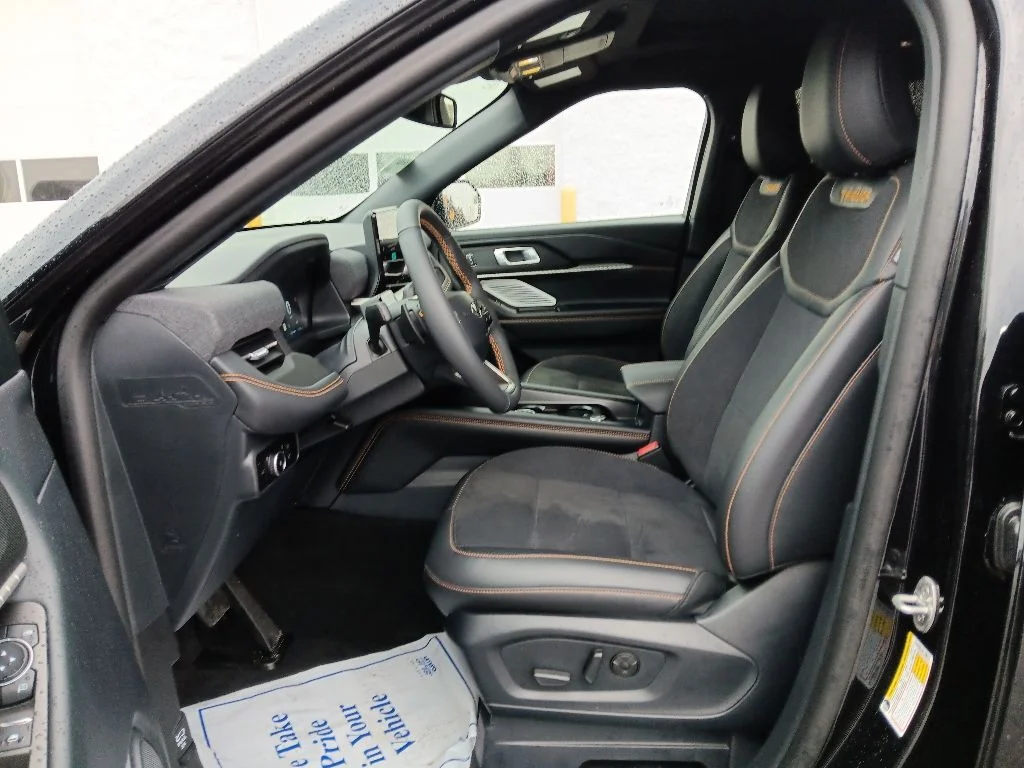 Used 2026 Agate Black Metallic Ford Tremor image 34